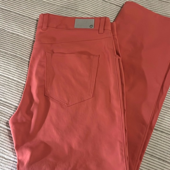 Peter Millar 5 pocket chino CORAL color. Never worn. NWOT - Picture 1 of 2
